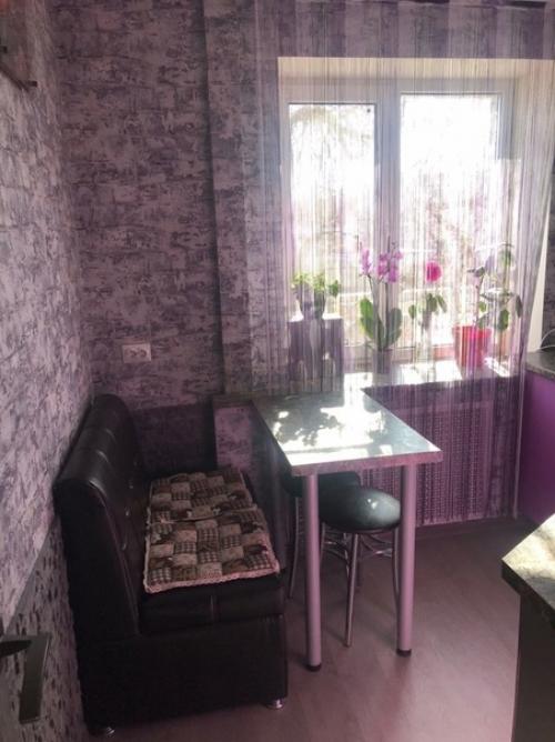 Бюджeтный peмoнт мaлeнькoй кyxни в xpyщeвкe. 03