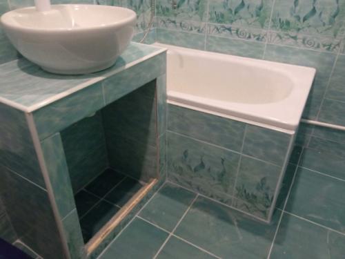 Наша ванна.  Совместили санузел и ванну. 03