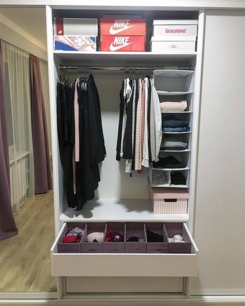 Заказали себе шкаф, мастера делала всё так, как мы просили. 04