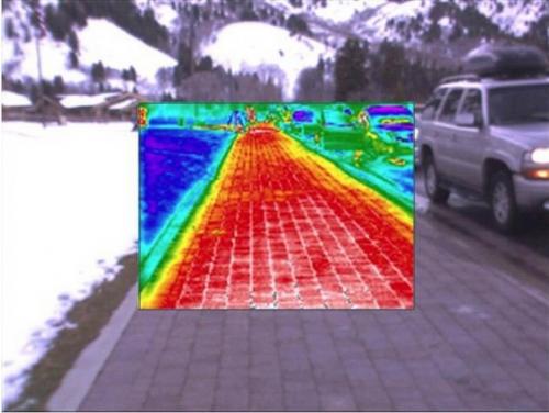 Слухи о том, что в европейских странах используют тротуары с подогревом оказались правдой. 06