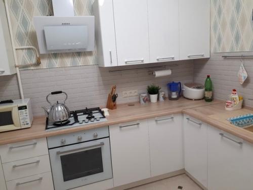 Купили квартиру, и сразу сделали ремонт. 01