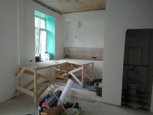 Какая прекрасная кухня получилась, всё симпатично, со вкусом, и главное ничего лишнего. 02