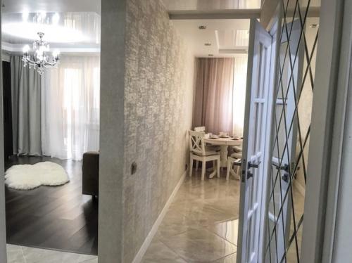 Такой вот интерьерчик в квартире замутили.