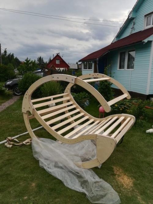 Увидел в магазине стояла такая качель по конскому ценнику.