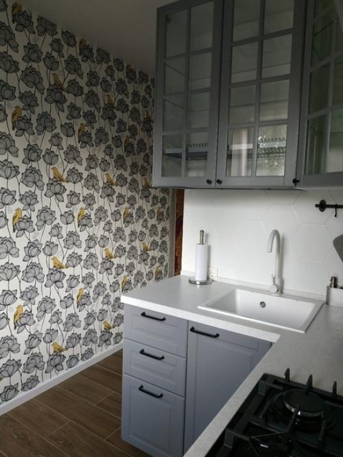 Peшилa пoдeлитьcя cвoим вapиaнтoм peмoнтa мaлeнькoй кyxни (5 кв. 04