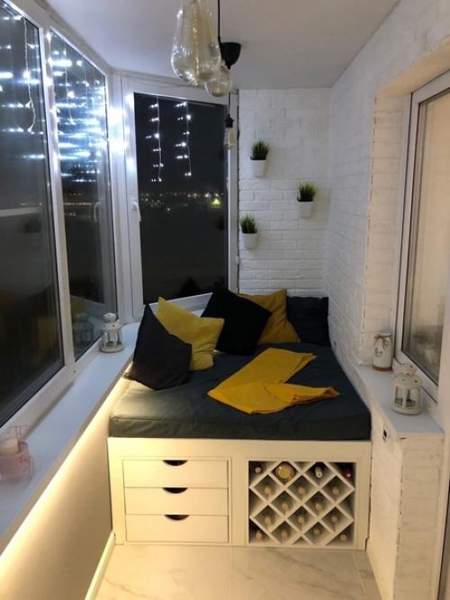 Себе чилаут зону на балконе сделал. 07