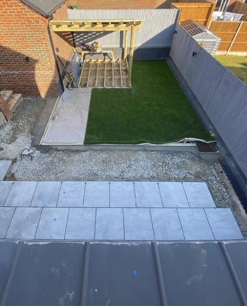 Немного облагородили территорию нашего участка. 04