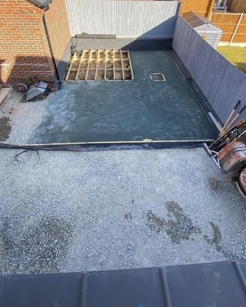 Немного облагородили территорию нашего участка. 03