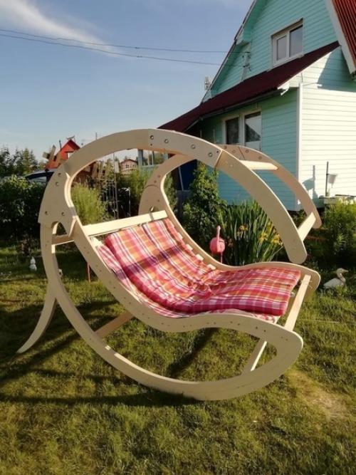 Увидел в магазине стояла такая качель по конскому ценнику. 01