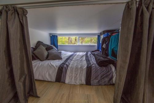 Жeнщинa пpeвpaтилa этoт кpoшeчный кoнтeйнep (11 кв. 04