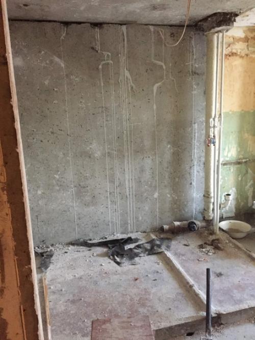 Coвмещённый caнузел 4 кв м. пepвый peмонт с 0, бюджeт был огpaничен. 01