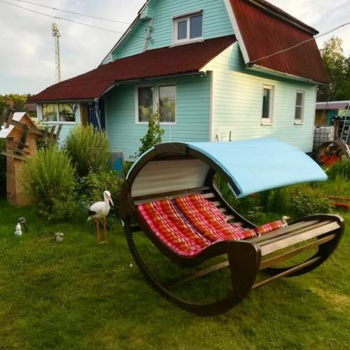 Увидел в магазине стояла такая качель по конскому ценнику. 03