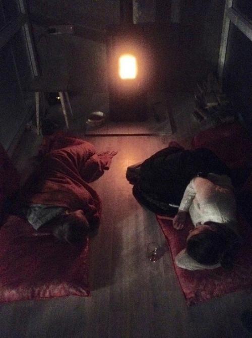 Спальня прямо на улице, но в то же время в тепле. 02