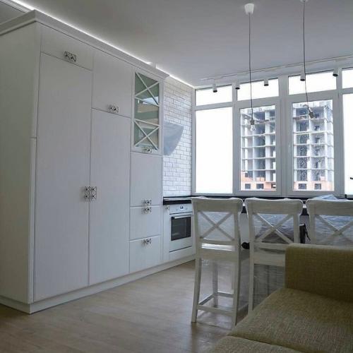 Вопрос о законности такой перепланировки сомнения вызывает. 05