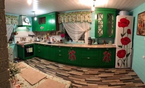 Сделали ремонт на кухне для бабушки в деревне. 02