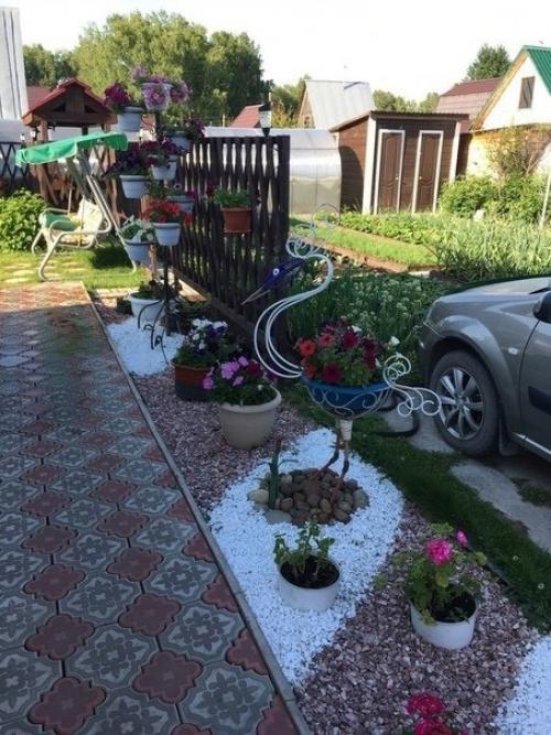 А я хочу показать вам дачный участок моих родителей. 07