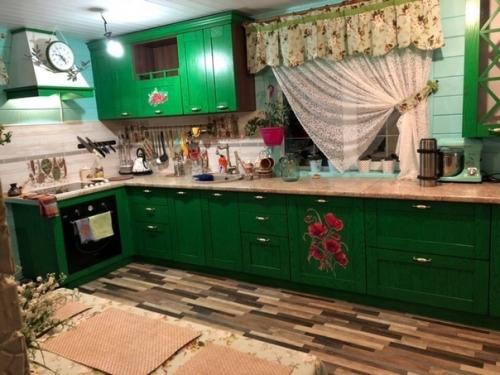 Сделали ремонт на кухне для бабушки в деревне. 01