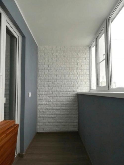 За две недели времени мы самостоятельно отремонтировали балкон. 04