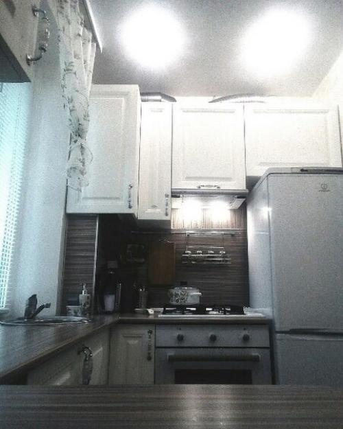 Осуществилась моя мечта - мойка у окна.