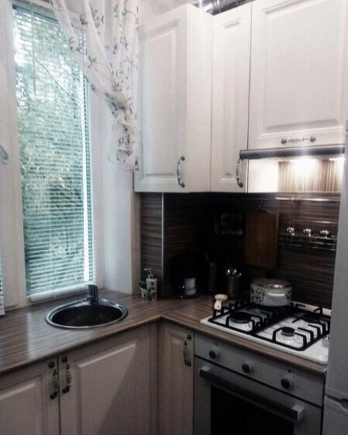 Осуществилась моя мечта - мойка у окна. 03