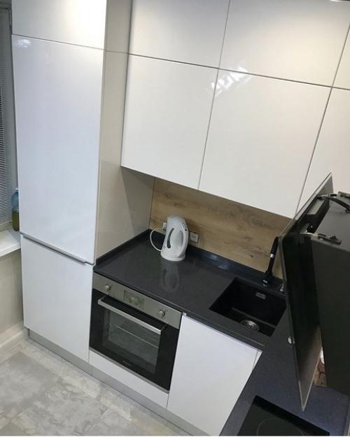 Моя функциональная кухня, чтобы не было беспорядка на ней.