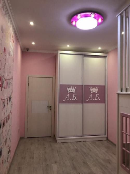 Детская комната наших юных принцесс. 04