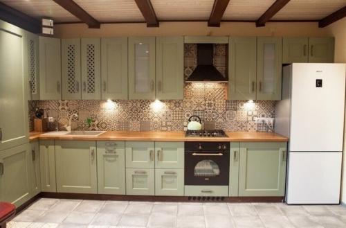 Полностью самостоятельно собрал кухню в наш дом. 05