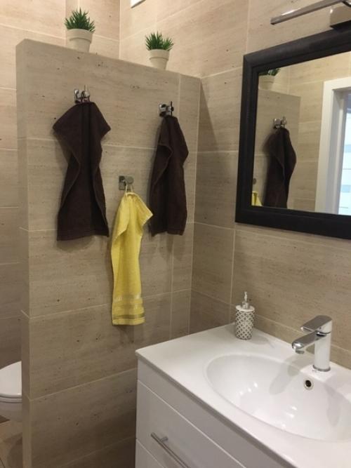 Просьба не кидать тапками, ремонт делали напару с мужем за три недели. 02