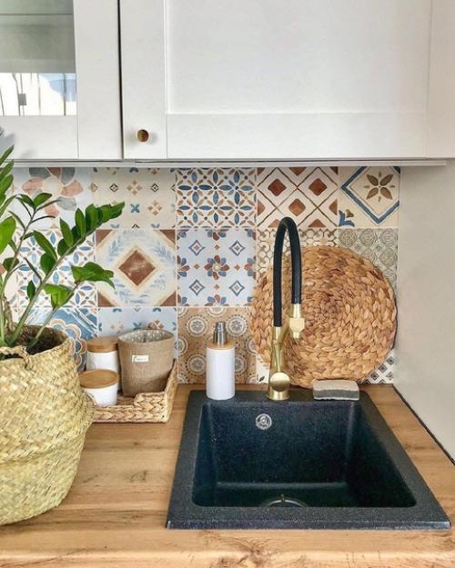 Вау, ну вы только посмотрите на эту шикарную атмосферу на кухне. 03