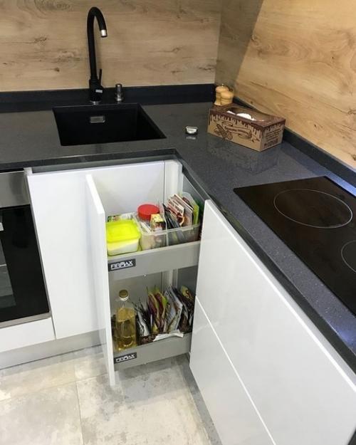 Моя функциональная кухня, чтобы не было беспорядка на ней. 01