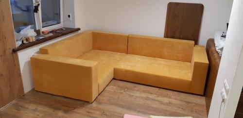 Посмотрели мы, сколько нынче стоит диван в магазине и обалдели. 05