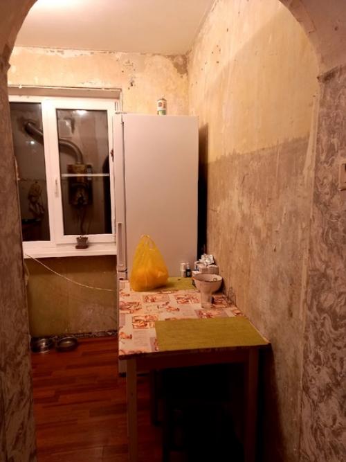 Маленькая кухня в хрущёвке делали всё своими руками. 03