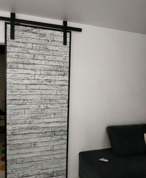 Очень интересная и действительно удобная дверь. 01