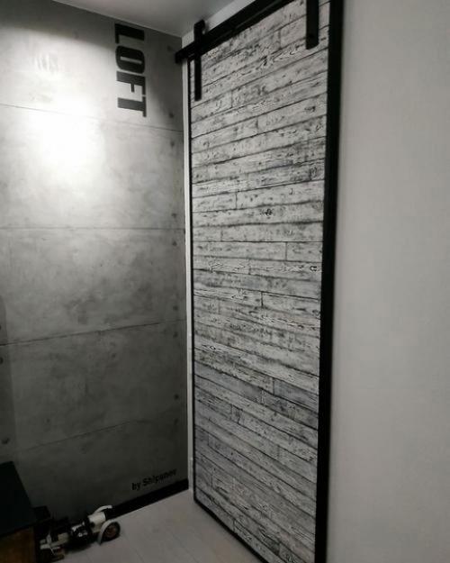 Очень интересная и действительно удобная дверь. 03