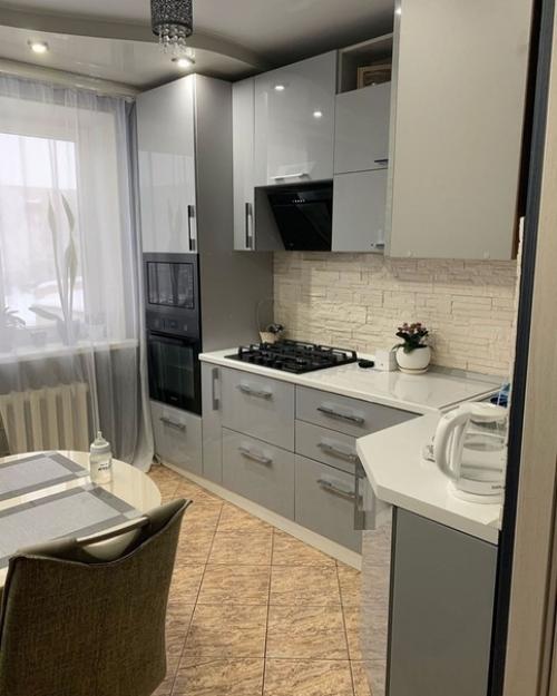 Решили сделать кухню в сером цвете.