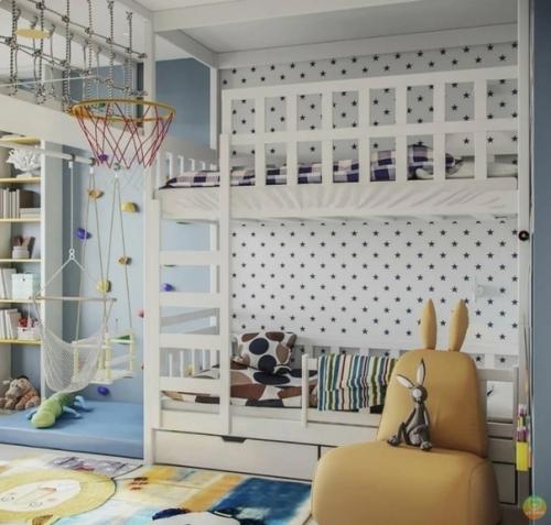 Только в том случае, если честно, я бы и сама с удовольствием жила бы в такой комнате. 04