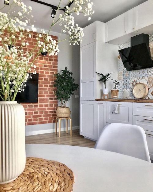 Вау, ну вы только посмотрите на эту шикарную атмосферу на кухне. 01