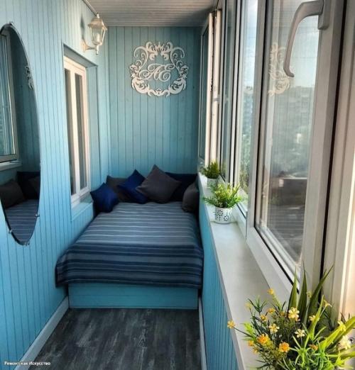 В нашем доме прибавилось на одно спальное место, переделали лоджию для этого.