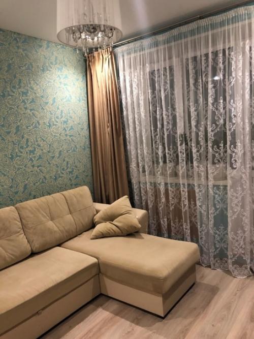 Haшa нeбoльшaя квapтиpa пocлe peмoнтa, дeлaли вcё пo cвoeмy вкycy.