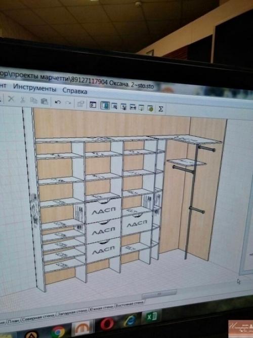 Чтобы из маленькой комнаты сделать практичную гардеробную, нужно сделать хорошую планировку. 01
