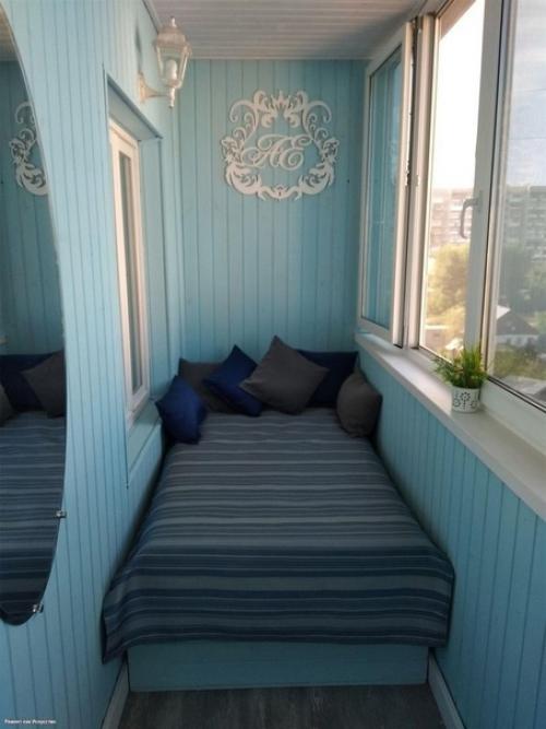 В нашем доме прибавилось на одно спальное место, переделали лоджию для этого. 01