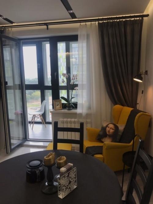 Моя кухня. Стиральной машинке в ванной совсем нет места, поэтому она в кухне, но без двери, т. к. это очень неудобно. 04