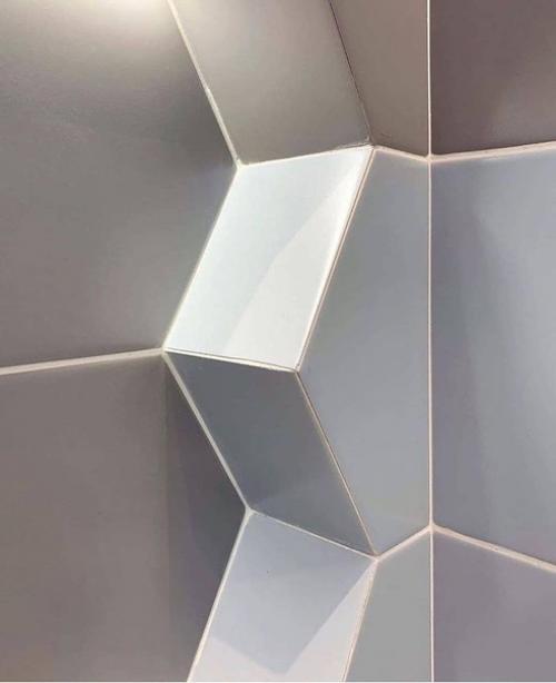 Необычный ремонт ванной комнаты, площадь которой 4 кв. 05