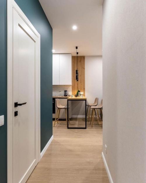 Наша любимая квартира, недавно прошедшая через капитальный ремонт, удивляет своим умеренным, но удобным дизайном. 08