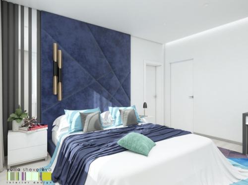 Спальня в современном стиле сделана с акцентом на насыщенный синий цвет. 02