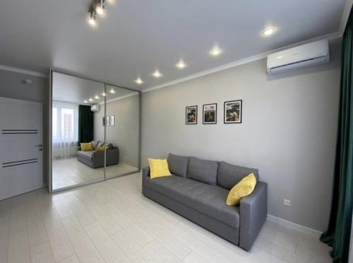 Хочу показать мой ремонт нашей однушки.