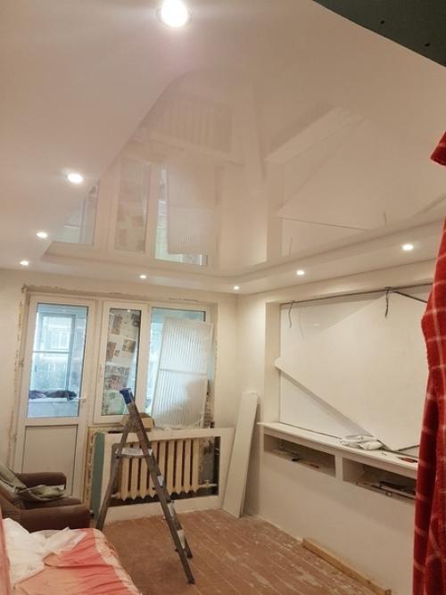 Наш сын, всего лишь шестнадцатилетний, уже приложил руку к ремонту гостиной! 03