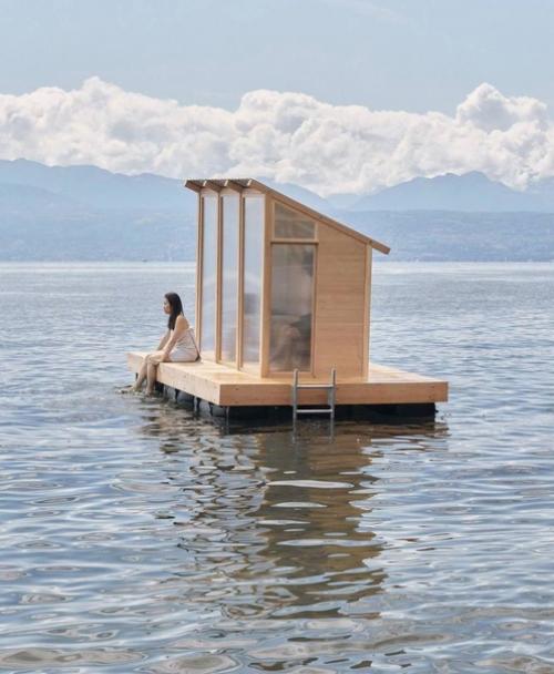 Они идеальное место для установки сауны нашли.