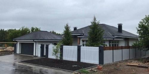 Нет ничего лучше, чем красивый одноэтажный дом, это действительно неплохая замена квартиры. 09