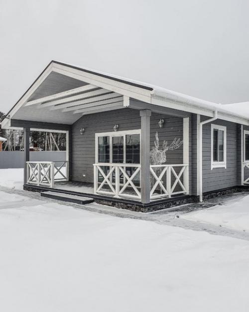 Это наш скромный коттедж. 01